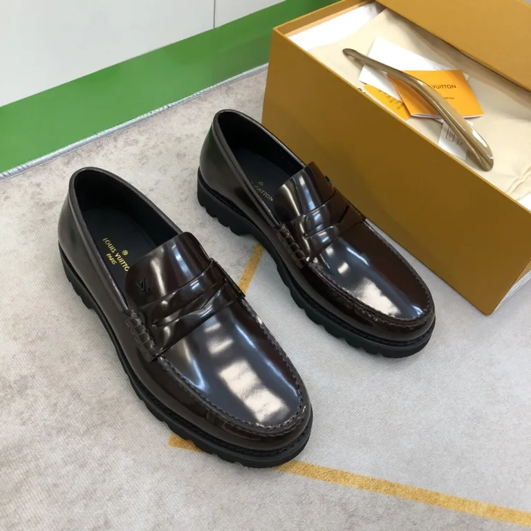 Louis Vuitton Shoe 